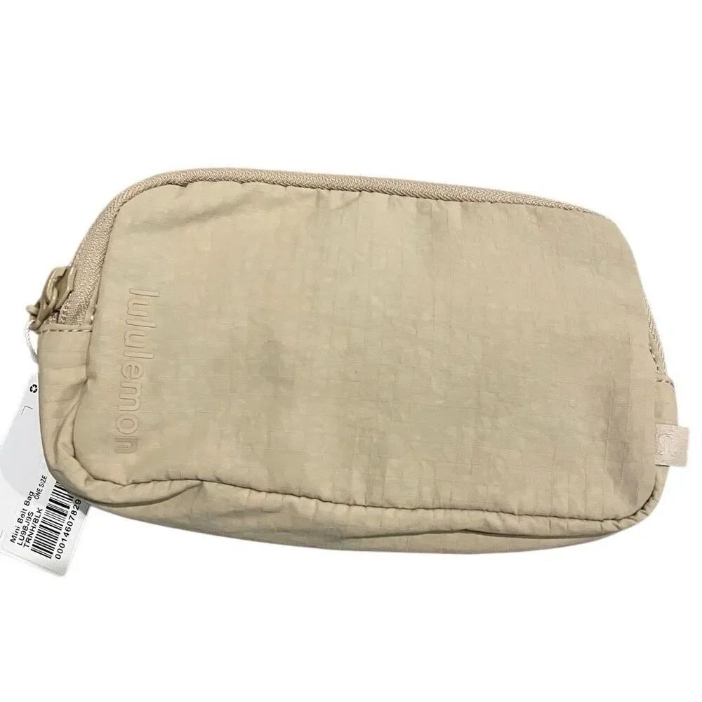 Lululemon Everywhere Mini Belt Bag OS Trench Black Hands Free Lightweight
